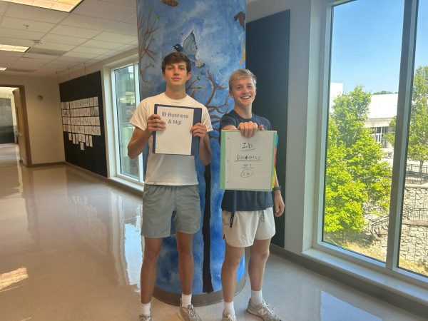 Juniors Drew Coleman and Cabell Townsend are excited to begin their IB journeys!
