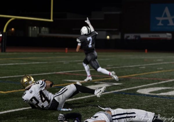 Junior tight end Josh McCullough brings it home for the Warriors after a night full of bloodshed.