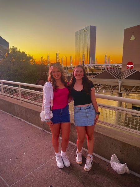 Scarlet Kirkland and Elyse Lambert before the Sabrina Carpenter Concert
