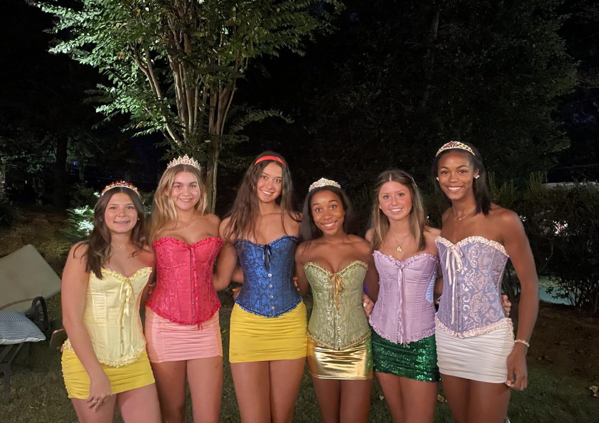 Sophomores Laurel Touwsma, Eleni Karagiannis, Sophie Yano, Zoey Brathwaite, Sophia Irvine, and Sunnai Pasha dressed up as princesses on Halloween night.