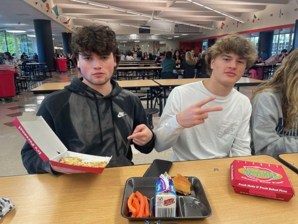 North Atlanta students enjoying delicious meals served by the North Atlanta cafeteria.
