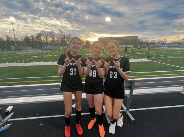 Savvy Soccer Sophomores Adelaide Middleton, Emerson Dunning, and Mary Taylor Debardeleben have crushed their mental battles allowing them to come out on top. 
